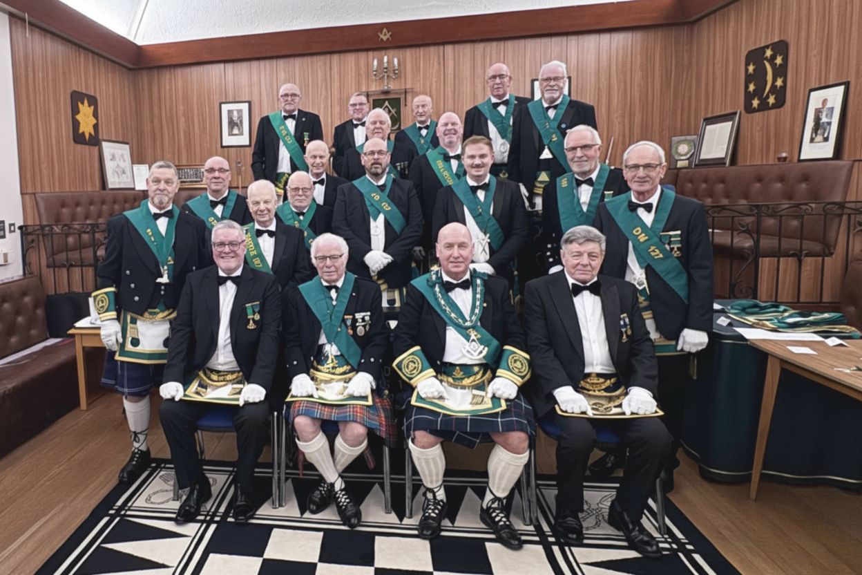 The RWM, Office Bearers and Brethren of Lodge Thistle No 127 in the lodge room